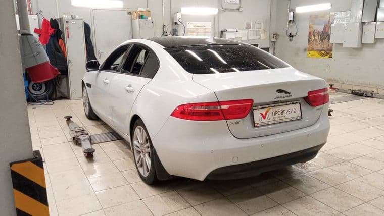 Jaguar XE, 2015 - вид 3