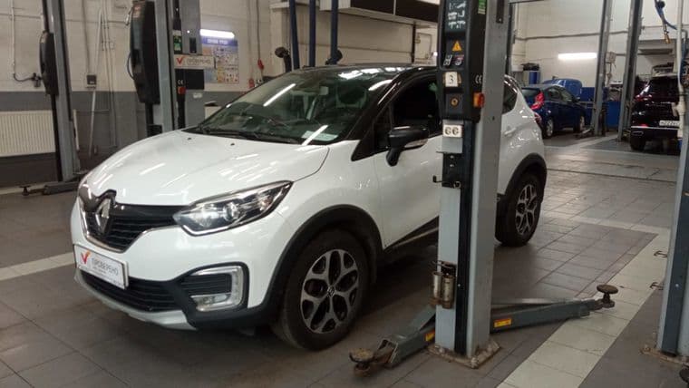 Renault Kaptur 2017 года, 131 886 км - вид 1