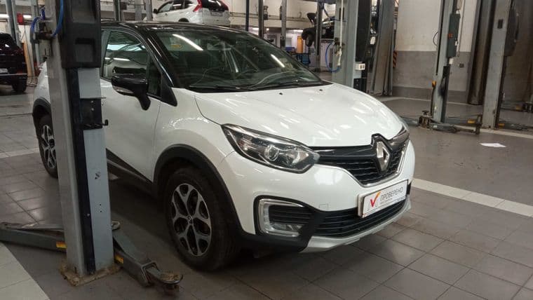 Renault Kaptur 2017 года, 131 886 км - вид 2