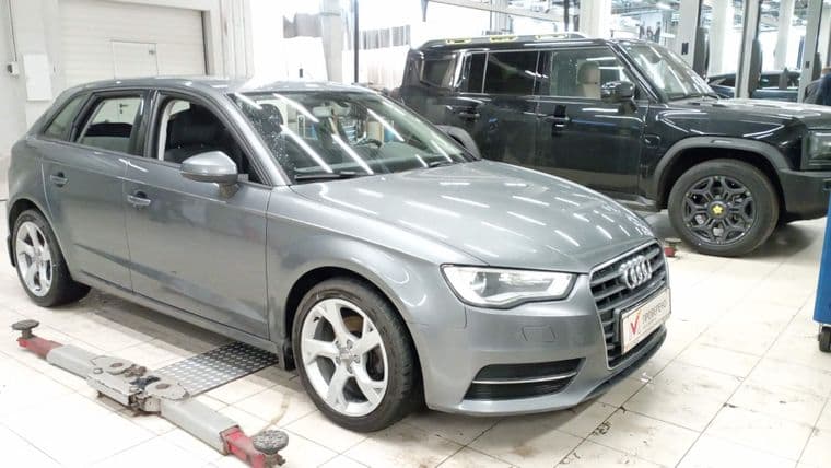 Audi A3 2015 года, 109 046 км - вид 2