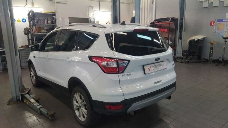 Ford Kuga, 2018 - вид 3