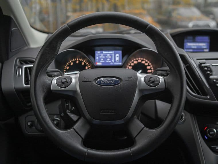 Ford Kuga, 2016 - вид 4