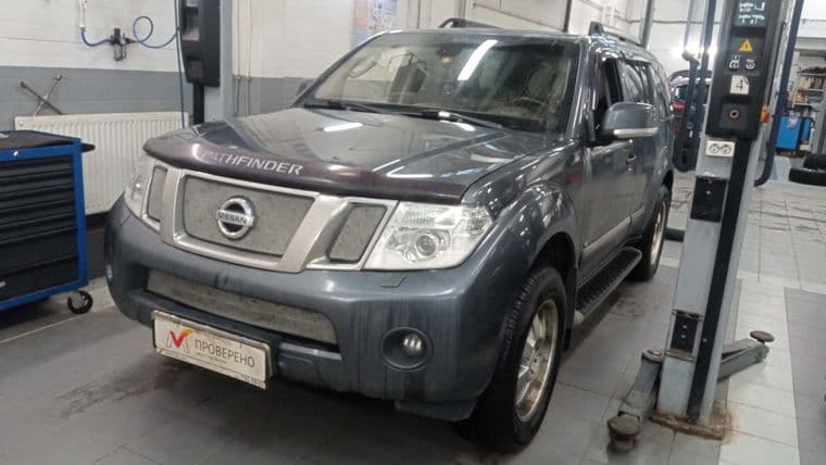 Nissan Pathfinder 2012 года, 200 000 км - вид 1