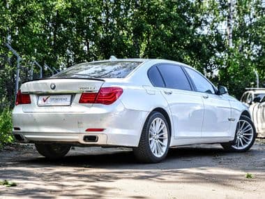 BMW 7 серия 2012 года, 213 229 км - вид 2