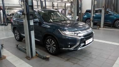 Mitsubishi Outlander 2019 года, 161 205 км - вид 2