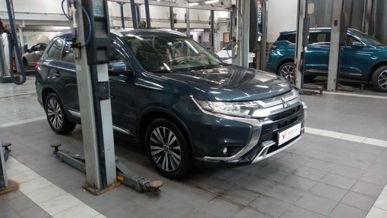 Mitsubishi Outlander 2019 года, 161 205 км - вид 2