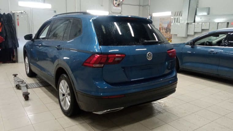 Volkswagen Tiguan, 2019 - вид 3