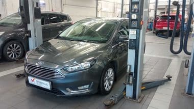 Ford Focus 2018 года, 175 558 км - вид 1