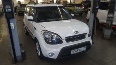 KIA Soul 2013 года, 175 089 км - вид 2