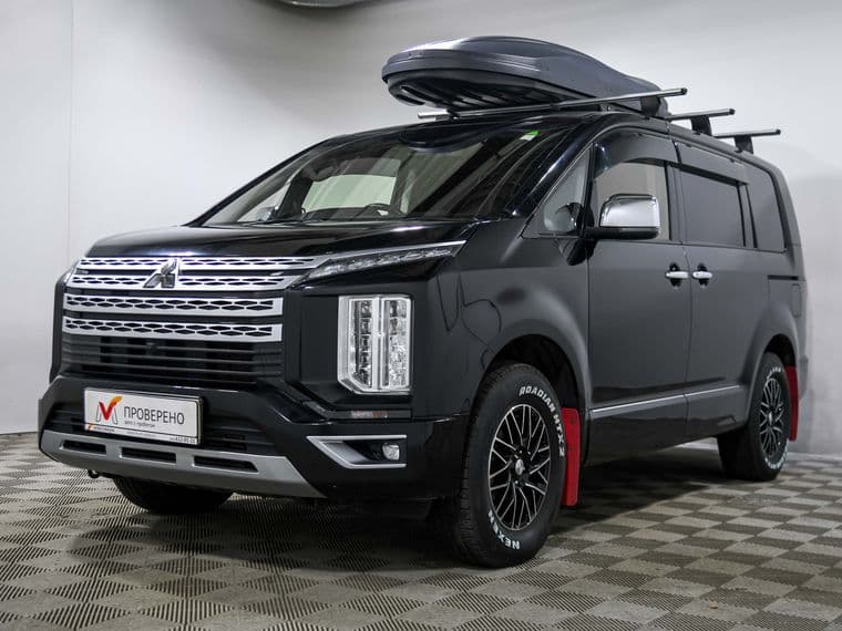 Mitsubishi Delica D5 2019 года, 124 566 км - вид 1