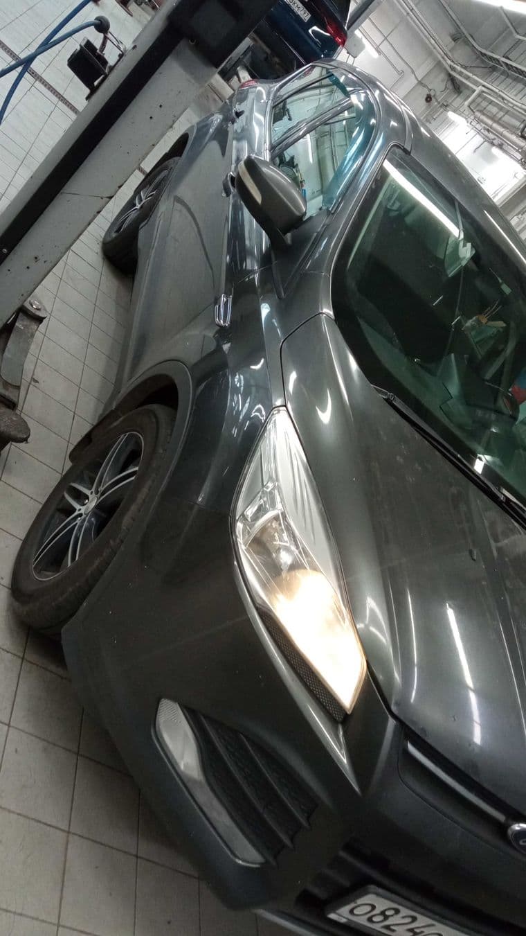 Ford Kuga 2015 года, 213 305 км | VIN 33455 - вид 1