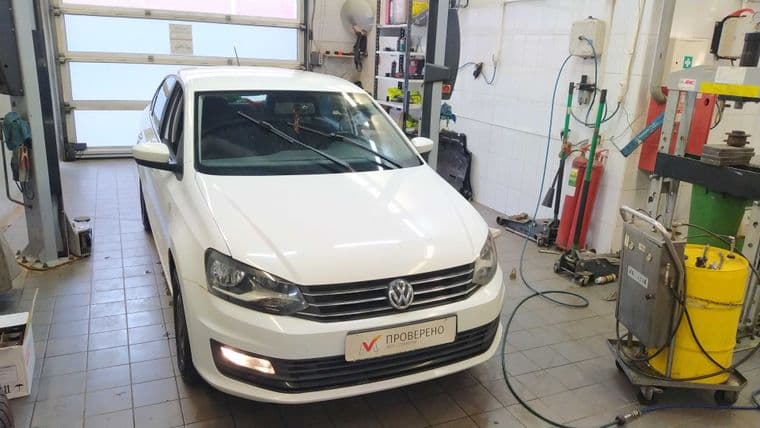 Volkswagen Polo 2015 года, 152 000 км - вид 2