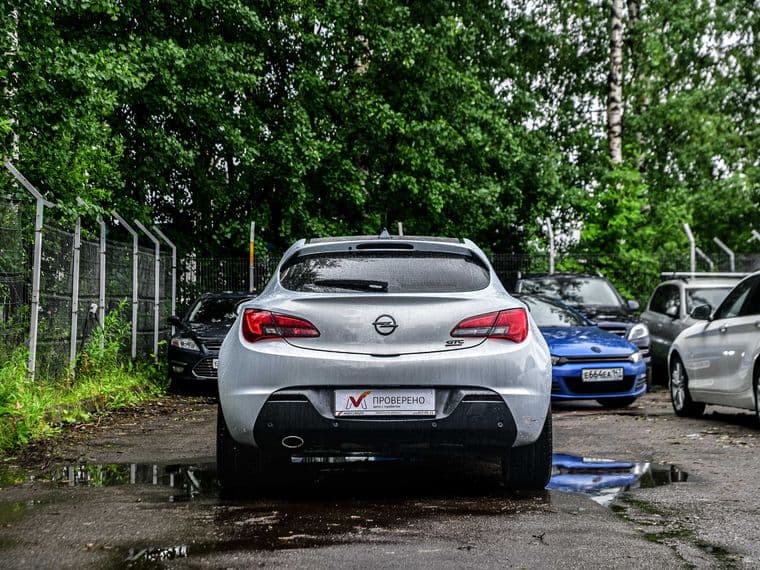Opel Astra GTC, 2012 - вид 3