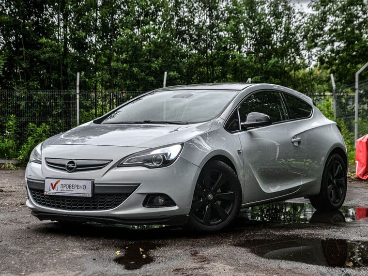 Opel Astra GTC, 2012