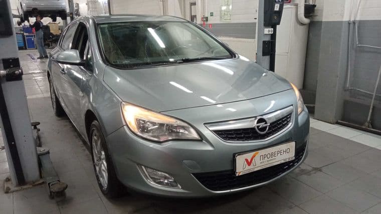 Opel Astra, 2011 - вид 1