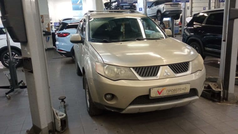 Mitsubishi Outlander, 2008 - вид 1