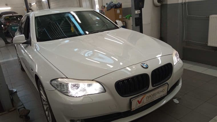 BMW 5 серия, 2011 - вид 1