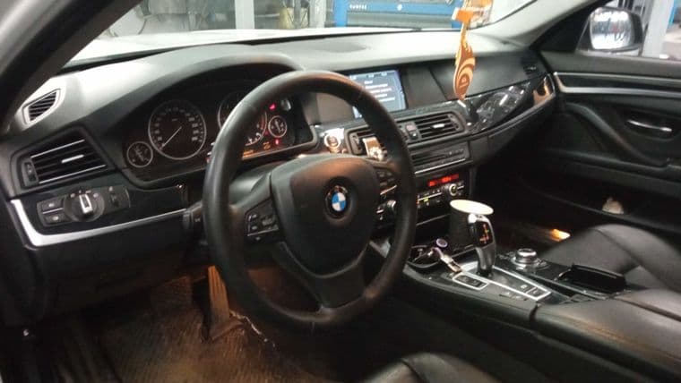 BMW 5 серия, 2011 - вид 4