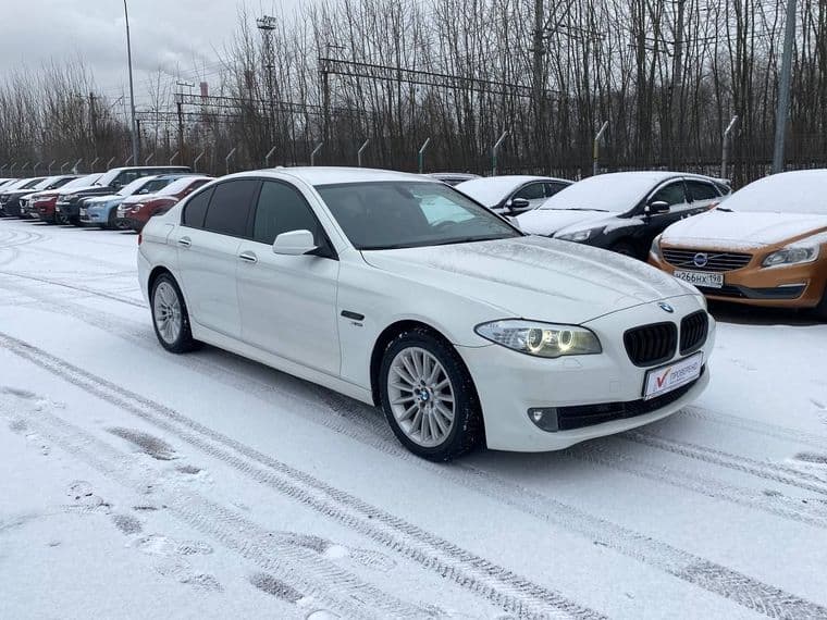BMW 5 серия, 2011 - вид 2