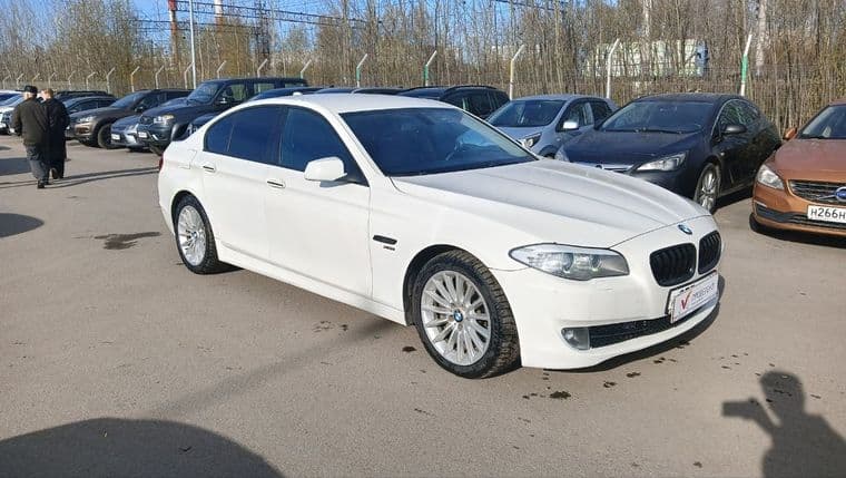 BMW 5 серия, 2011 - вид 2