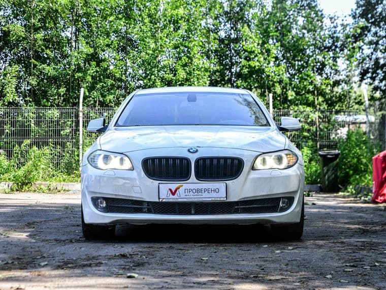 BMW 5 серия, 2011 - вид 2