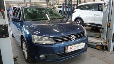 Volkswagen Jetta 2013 года, 154 210 км - вид 2