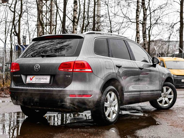 Volkswagen Touareg 2010 года, 205 380 км - вид 2