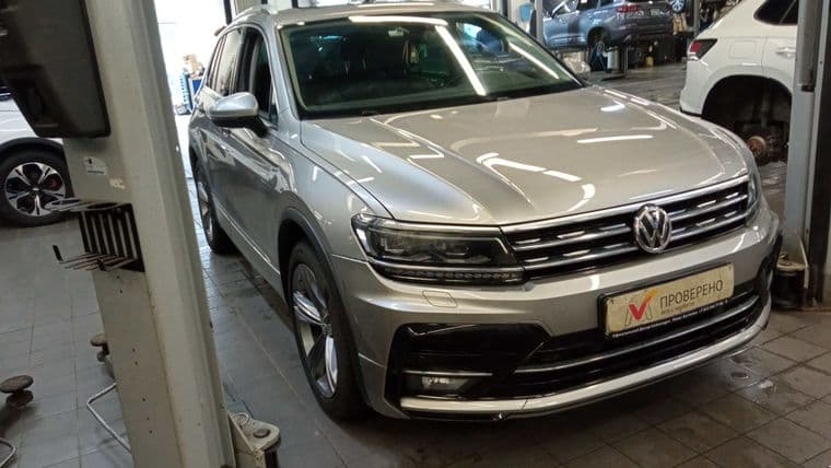 Volkswagen Tiguan, 2020 - вид 1