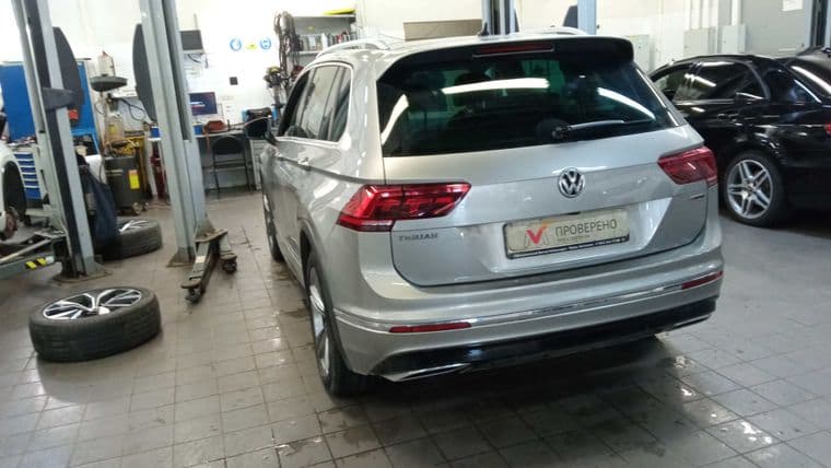 Volkswagen Tiguan, 2020 - вид 3