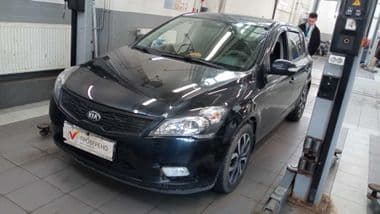 KIA Ceed 2010 года, 289 843 км - вид 1
