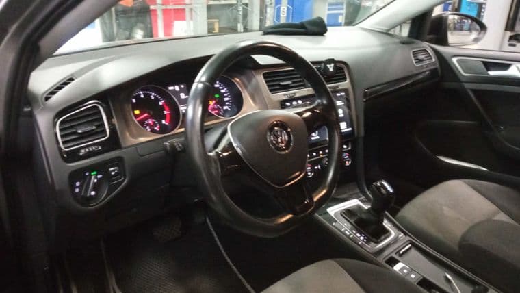 Volkswagen Golf, 2013 - вид 4