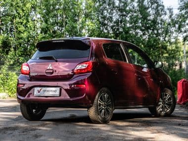 Mitsubishi Mirage 2018 года, 84 100 км - вид 2