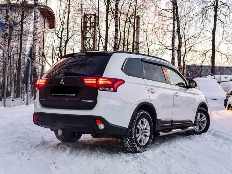 Mitsubishi Outlander 2016 года, 167 000 км - вид 2