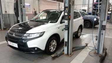 Mitsubishi Outlander 2016 года, 183 494 км | VIN 06776 - вид 1