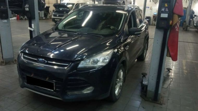 Ford Kuga, 2015