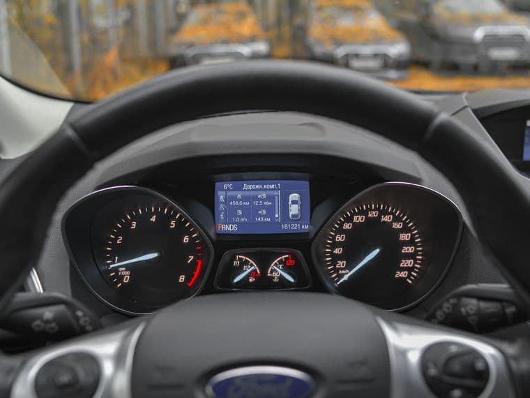 Ford Kuga, 2015 - вид 4