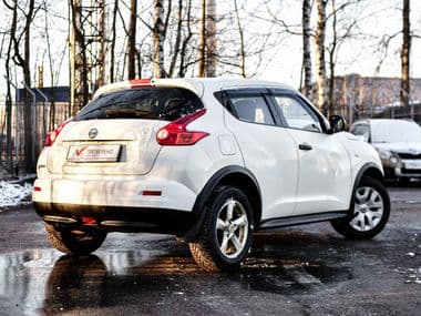 Nissan Juke 2011 года, 302 000 км - вид 2