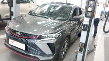 Geely Coolray 2023 года, 28 500 км - вид 2