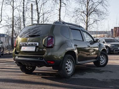 Renault Duster 2016 года, 82 245 км - вид 2