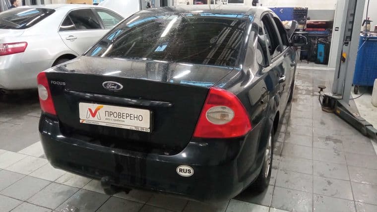Ford Focus, 2011 - вид 2