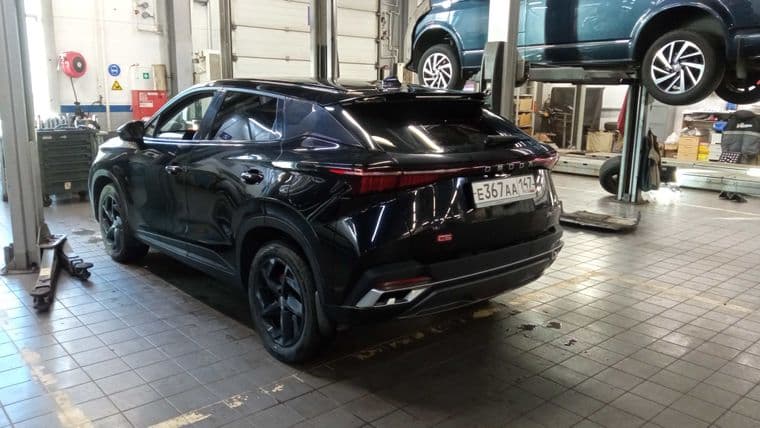 Omoda C5, 2022 - вид 3