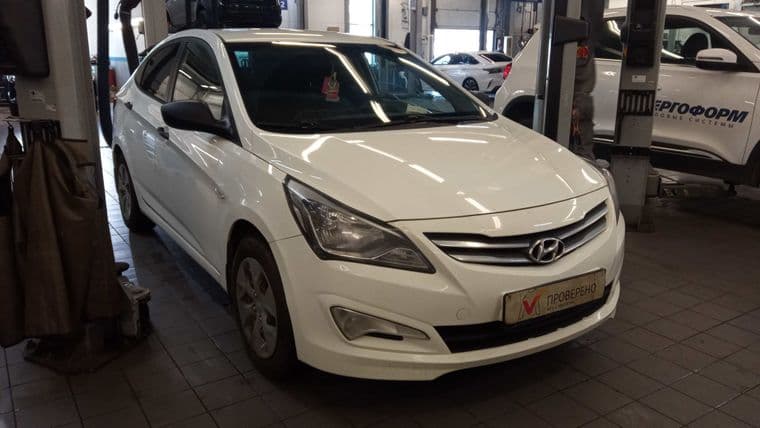 Hyundai Solaris 2015 года, 139 276 км - вид 2