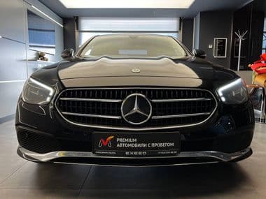 Mercedes-Benz E-класс 2020 года, 114 683 км - вид 2