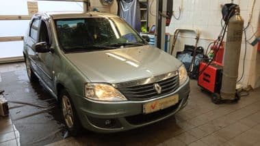 Renault Logan 2010 года, 203 000 км - вид 2