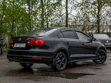 Volkswagen Jetta 2013 года, 269 072 км - вид 2