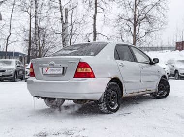 Toyota Corolla 2004 года, 470 650 км - вид 2