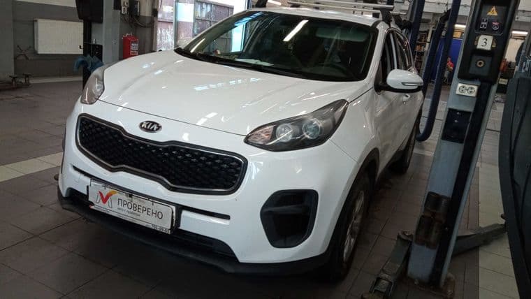 KIA Sportage 2018 года, 96 517 км - вид 1