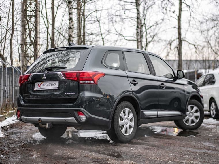 Mitsubishi Outlander, 2018 - вид 1
