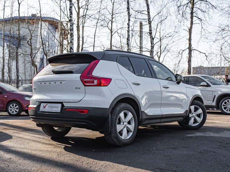 Volvo XC40 2019 года, 121 897 км - вид 2