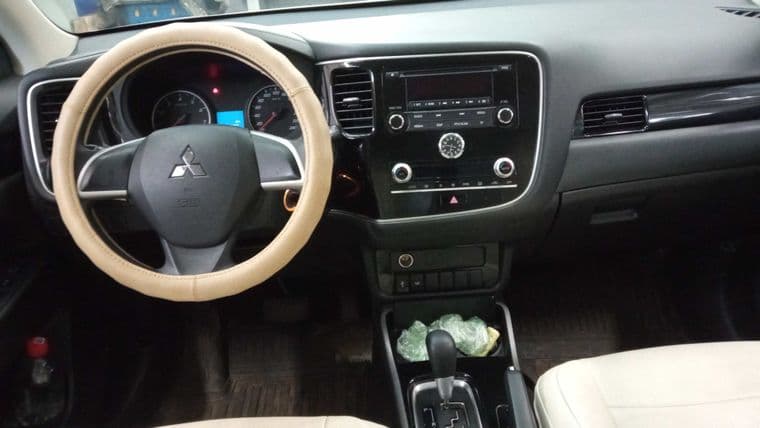 Mitsubishi Outlander, 2021 - вид 4